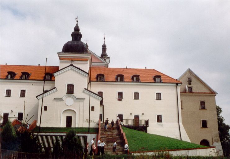 Klasztor nad jeziorem Wigry