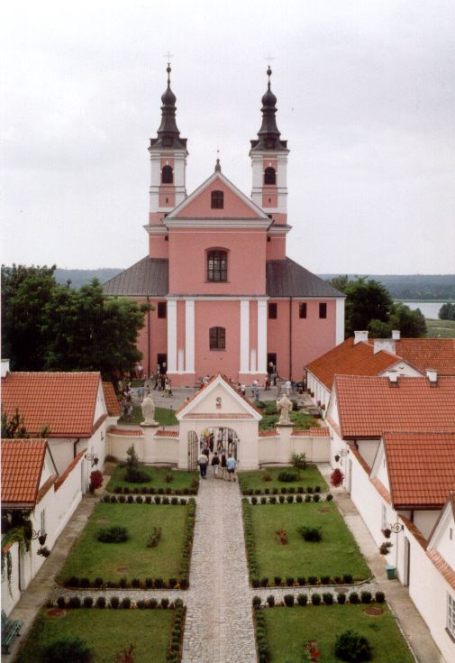 Klasztor nad jeziorem Wigry